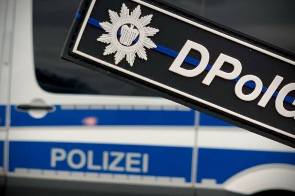 Die DPolG steht an der Seite der eingesetzten Polizeikräfte die Krawalle und Randale verhindern sollen.