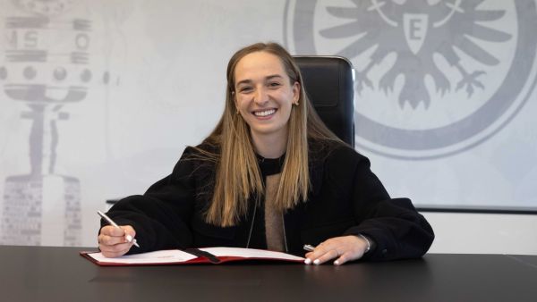 Sophia Kleinherne verlängert bis 2026 bei der Eintracht