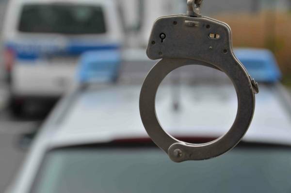 32-Jähriger wegen Verdachts der Brandstiftung an geparkten Autos in Hanau festgenommen