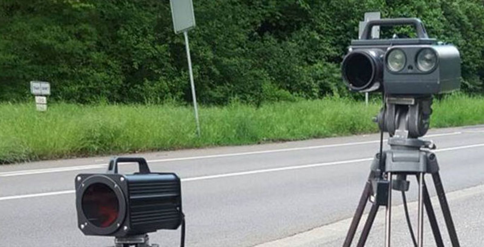 Bous: Verkehrsteilnehmer beschädigt Kamera einer Geschwindigkeitsmessanlage / Sachschaden: ca. 20.000 Euro