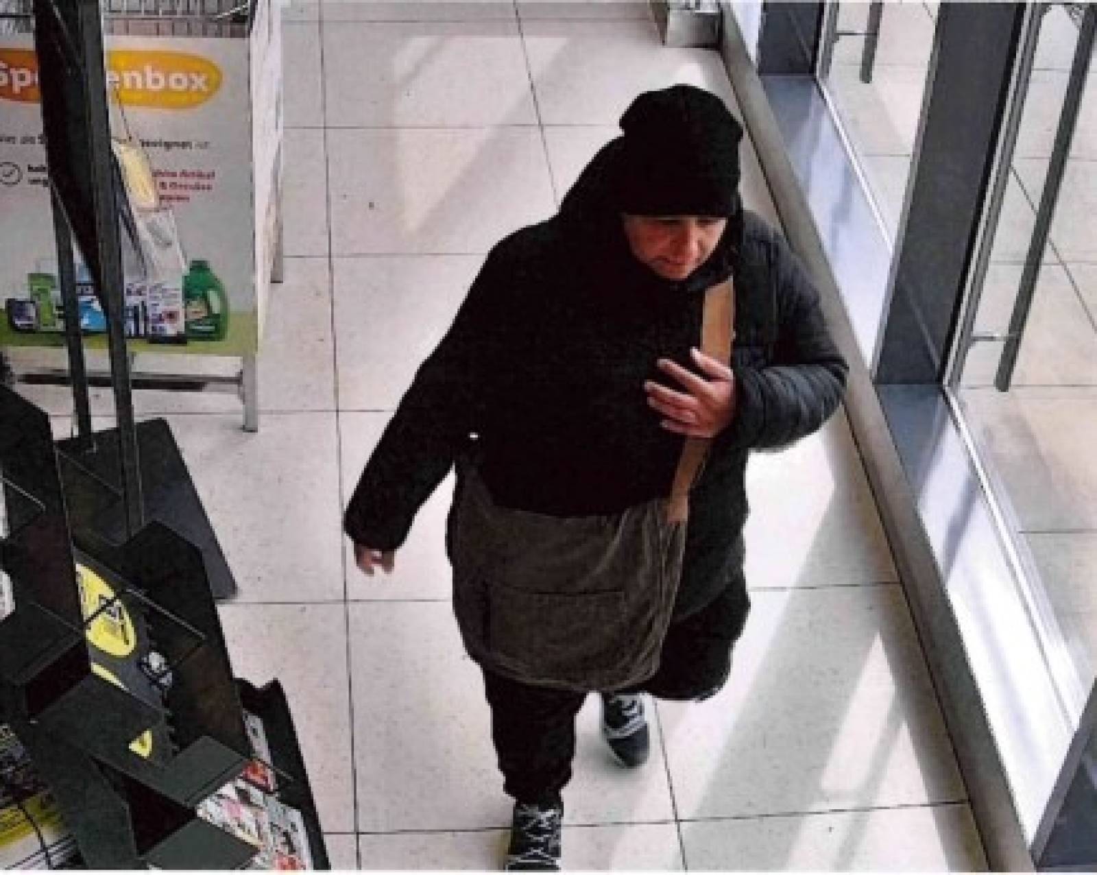 Wadern, Bahnhofstraße: Hinweise zu zwei bislang unbekannten Frauen gesucht