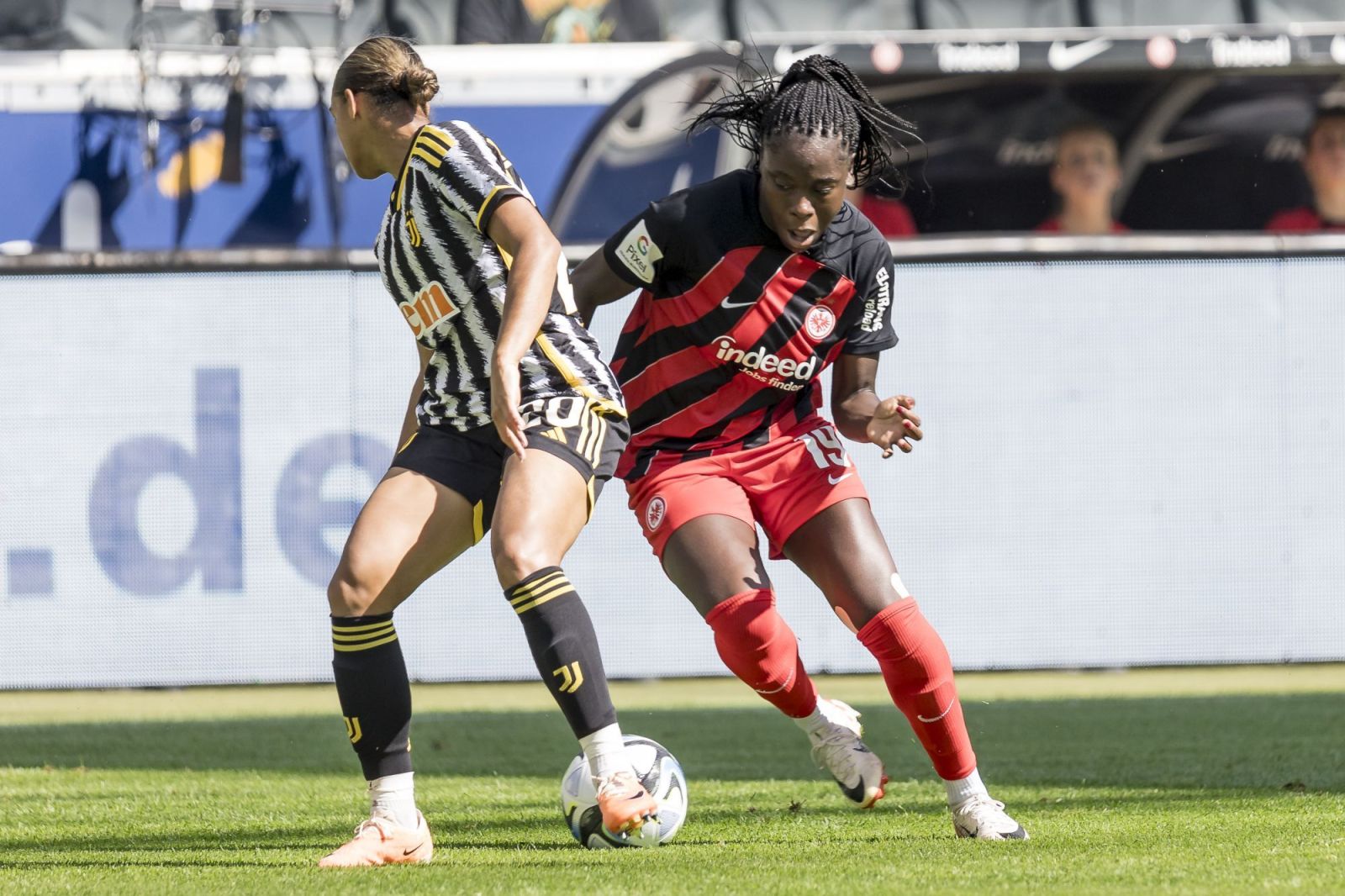 Eintracht Frauen bezwingt Juventus verdient im Elfmeterschiessen mit 5:4