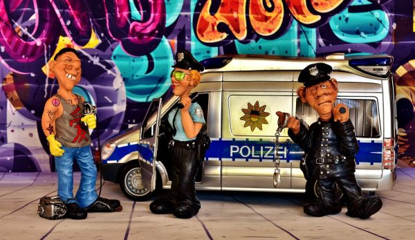 Saarbrücken: Nach Graffiti am Saarbrücker Landwehrplatz / Drei Heranwachsende als Tatverdächtige festgestellt