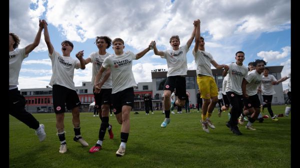 Eintrachts U17 ist Meister der B-Junioren-Bundesliga Süd/Südwest