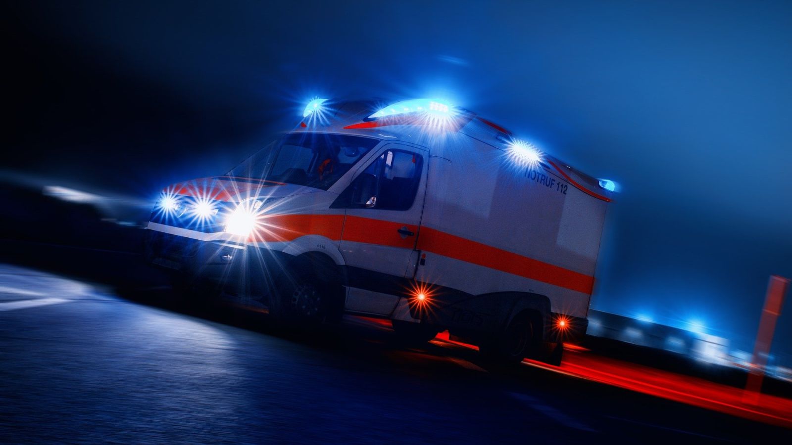 Ensdorf: Rettungswagenbesatzung stellt Betrunkenen mit E-Scooter auf der Autobahn fest